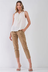 Off-White Sleeveless V-Neck Zip-Up Top – Minimalist Relaxed Fit Blouse